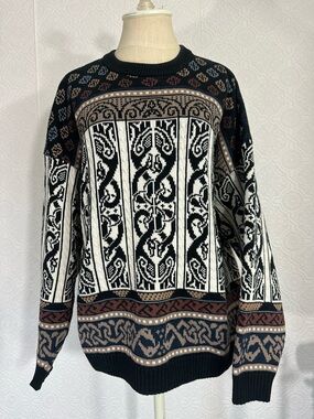 100% cotton Patterned Crewneck Sweater